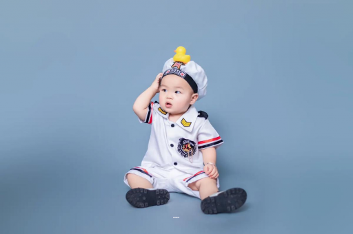 清镇宝宝老摇头怎么回事